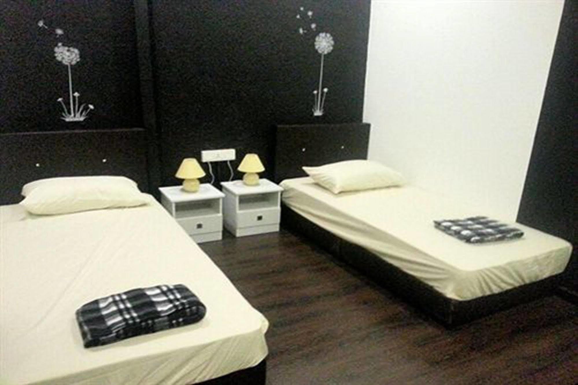 Kimberley House Hotel George Town Bagian luar foto