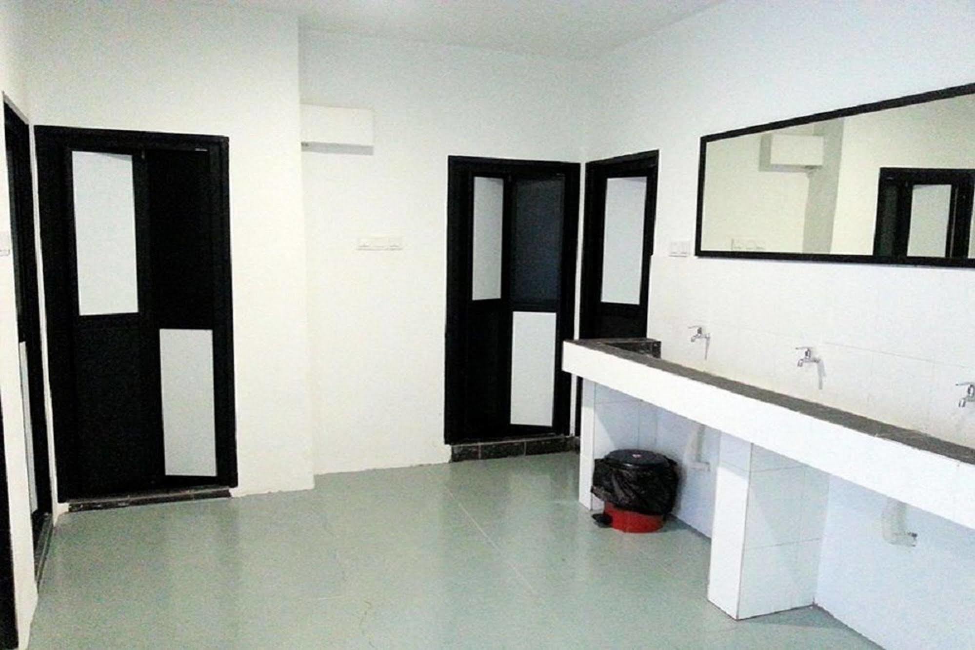 Kimberley House Hotel George Town Bagian luar foto